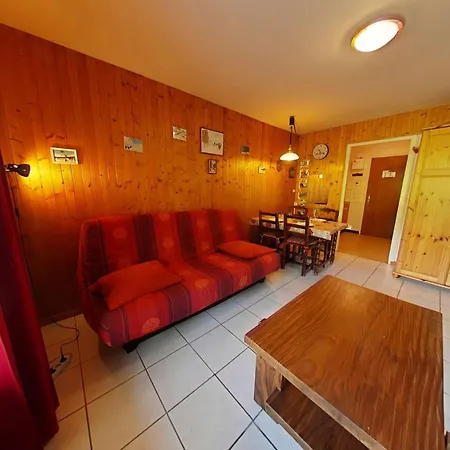 Cosy 4 Pers, Au Centre, Pres Des Pistes - Fr-1-241-114 Apartment